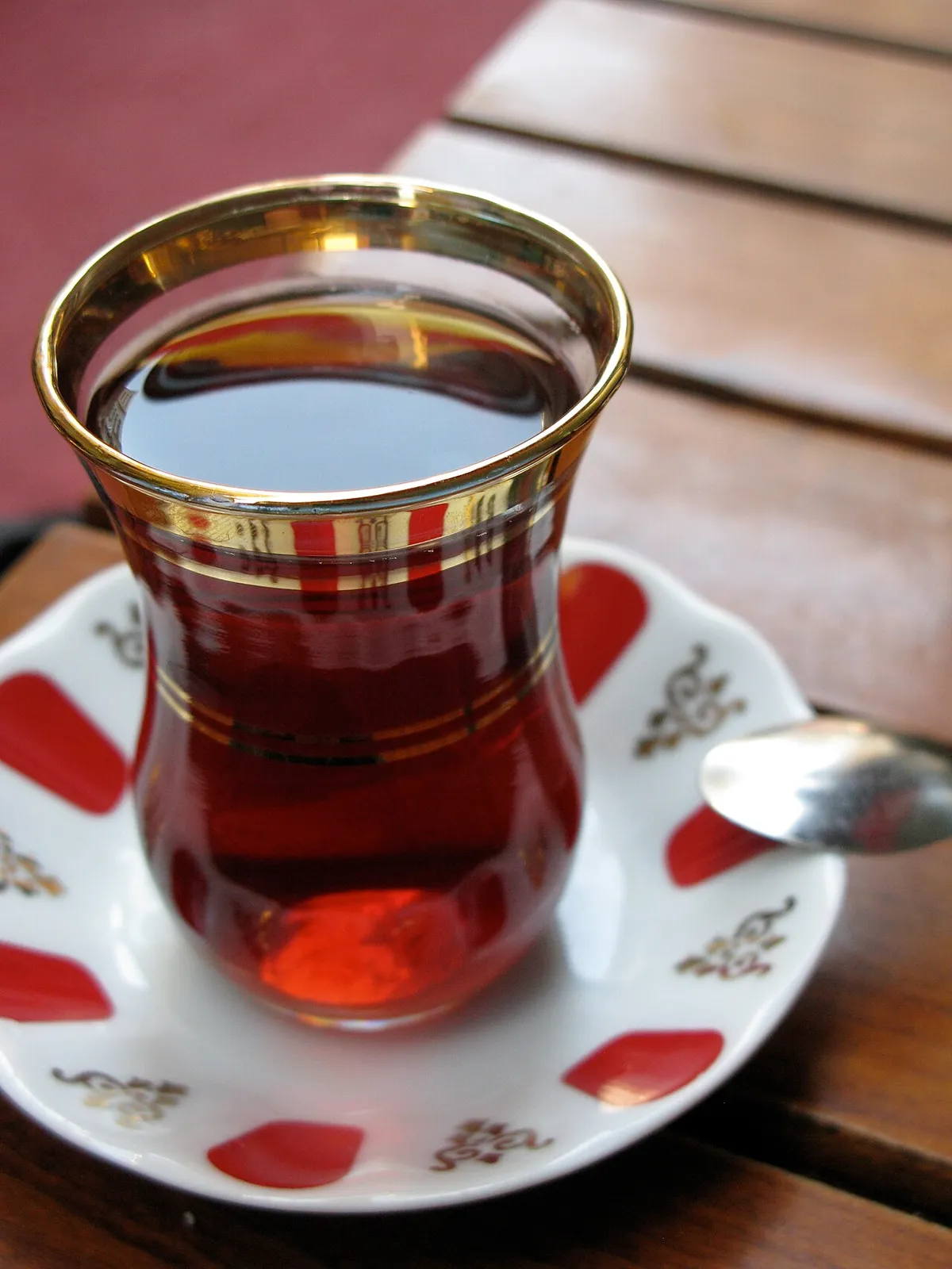 Türkiye Seyahati Güvenli mi? Bilinmesi Gereken Dolandırıcılık Taktikleri ve Yerel Nezaket Kuralları