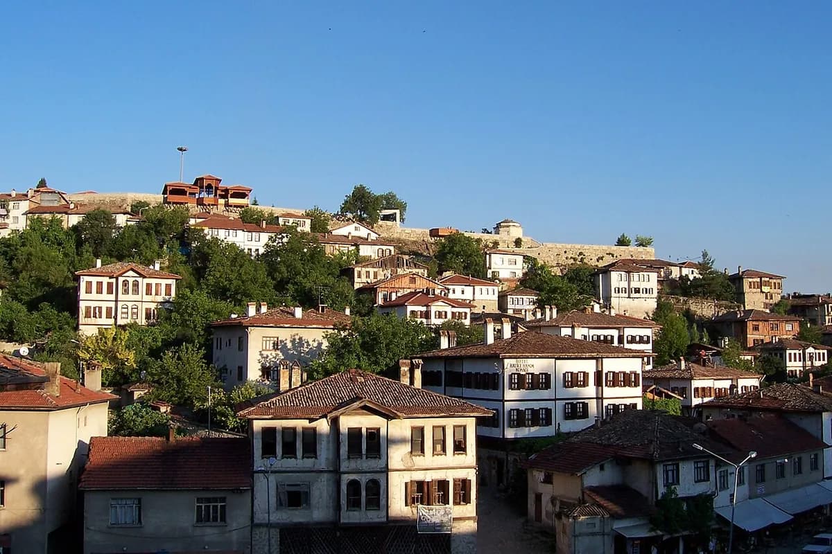 Safranbolu ve Amasra Gezi Rehberi: UNESCO Ahşap Konaklar, Tarihi Hanlar ve Karadeniz Balıkçıları
