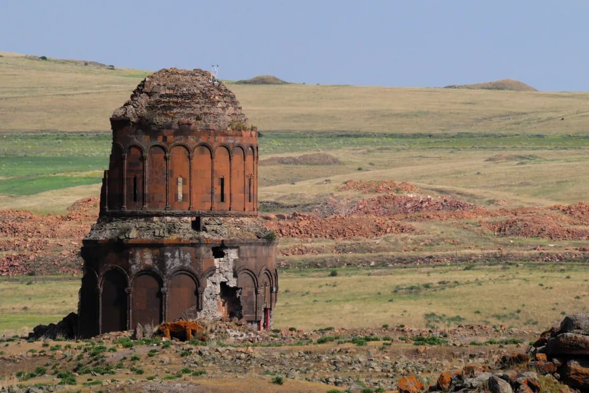 Ani Tarihi Halaskar (Aziz Prkich) Kilisesi
