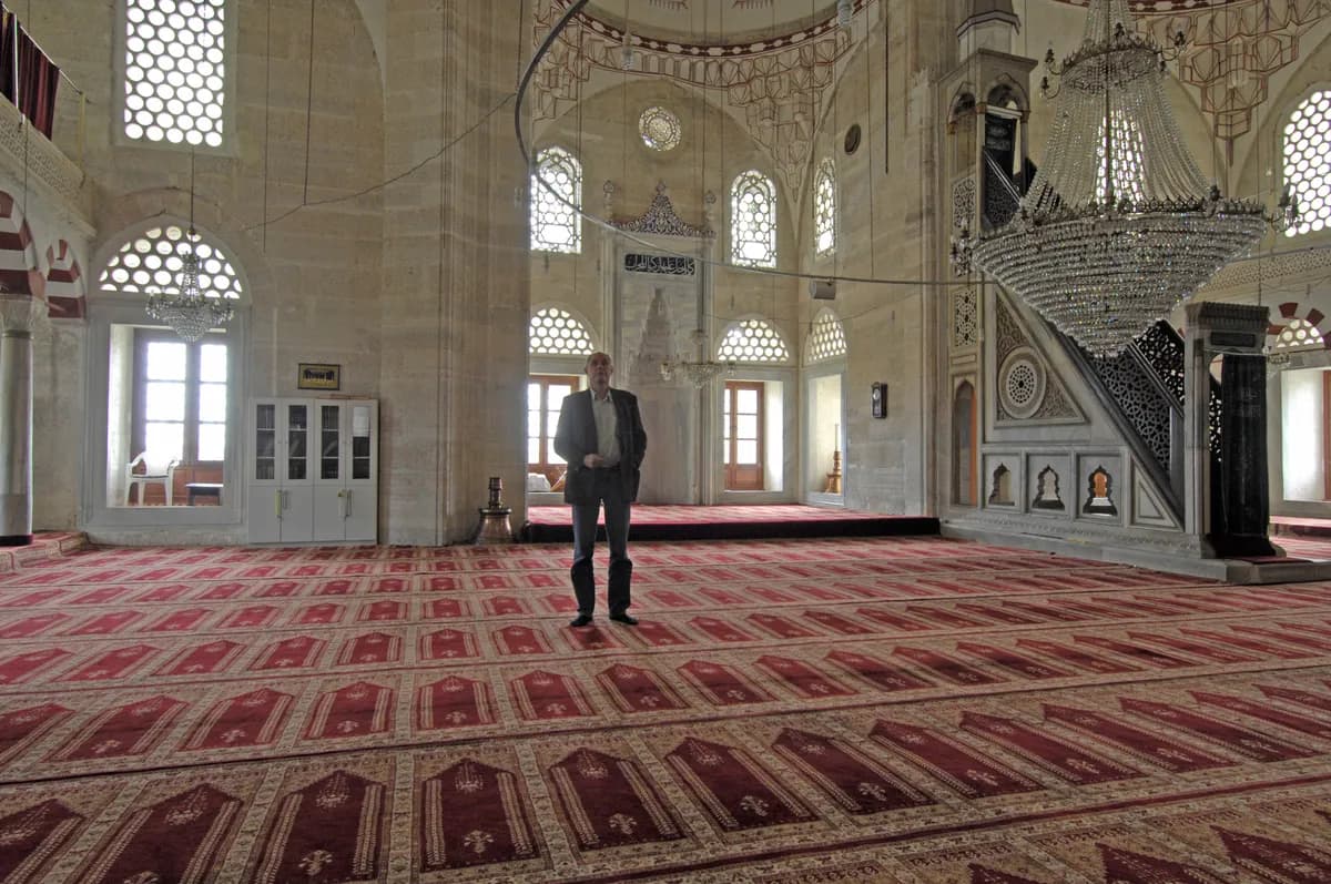 Armutlu Tarihi Hacı Ali Paşa Camii
