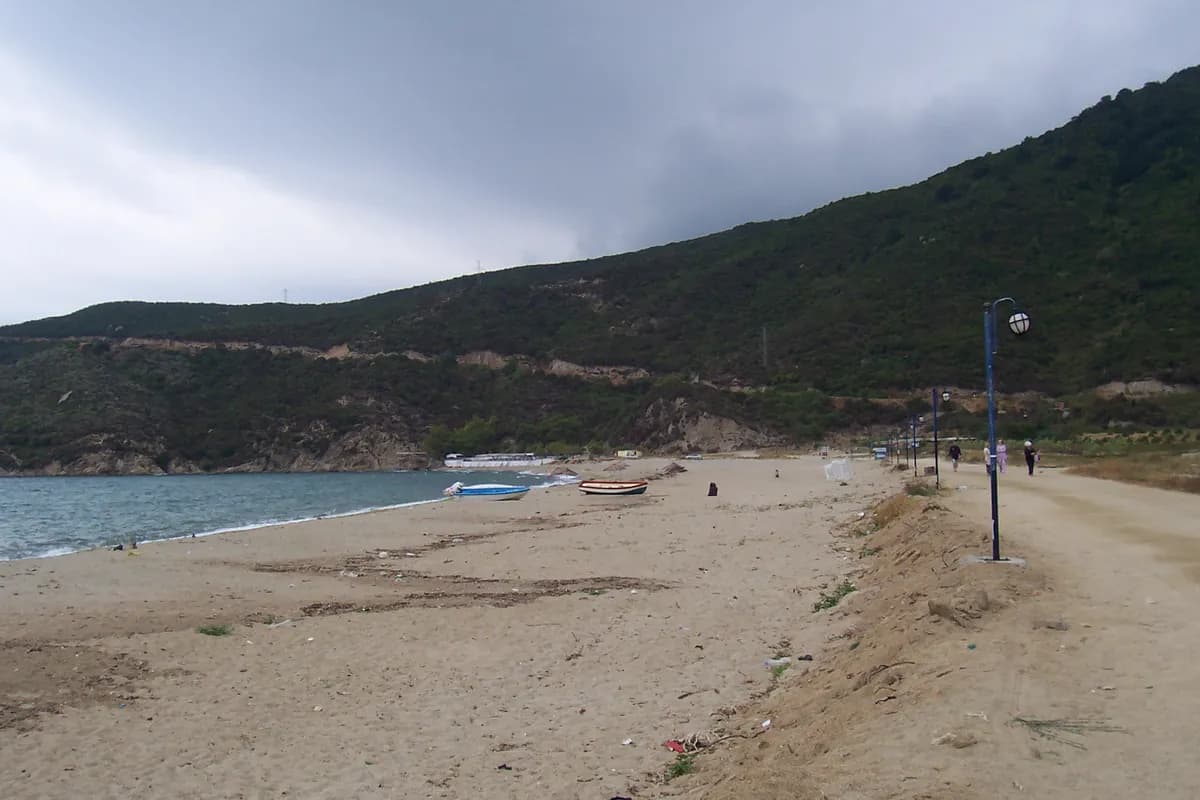 Avşa Adası Yiğitler Koyu ve Plajı