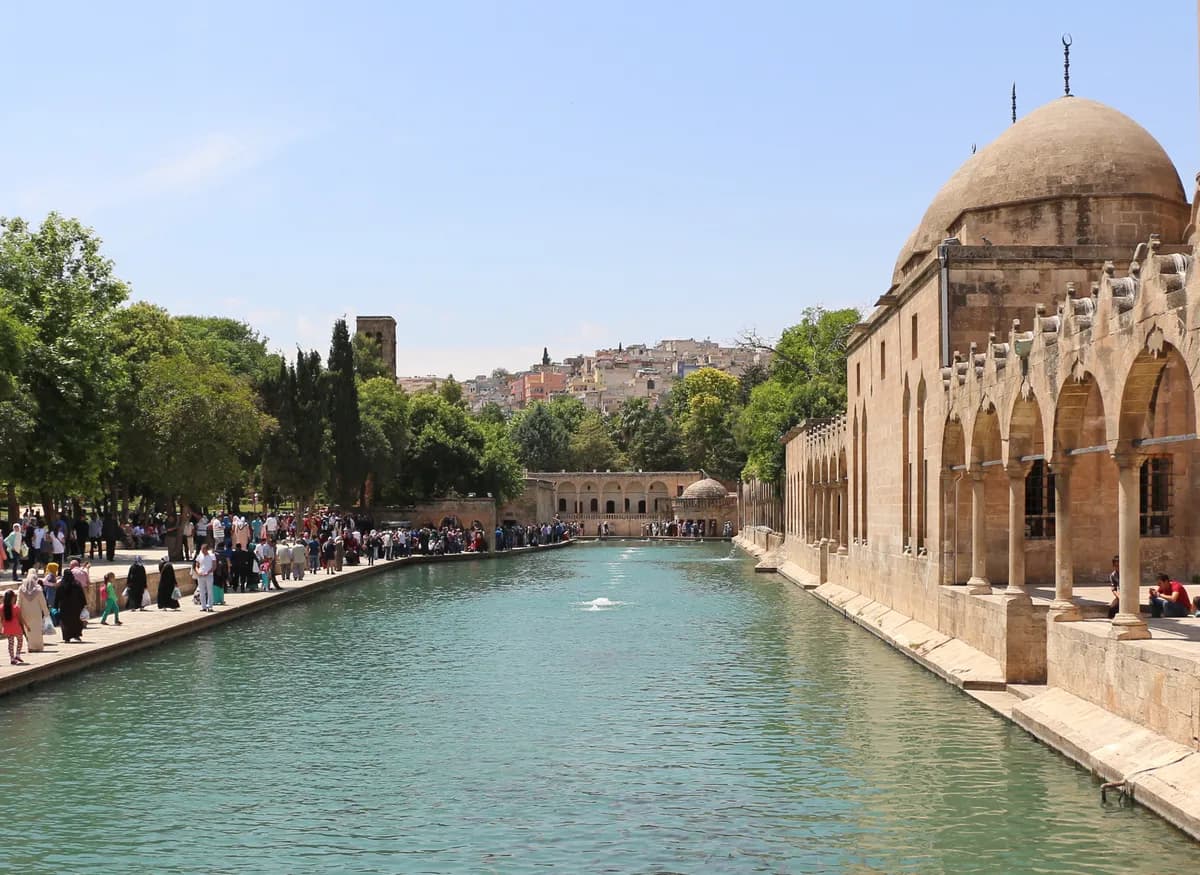 Balıklı Göl ve Somuncu Baba Çevre Parkuru (Darende)