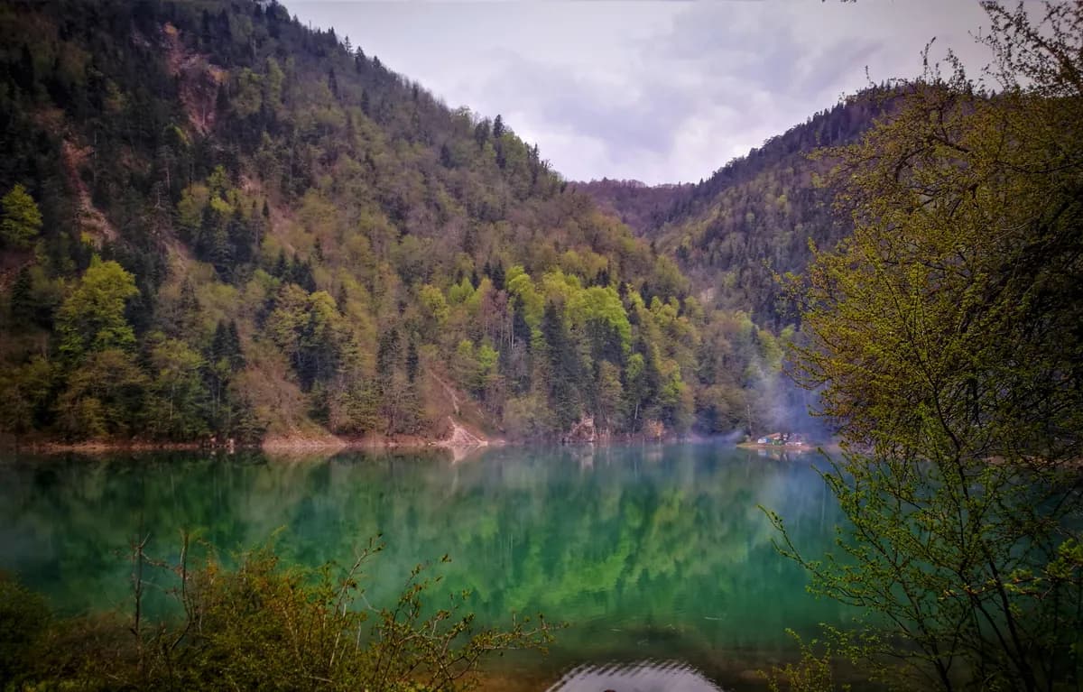 Bayramhacılı Koyu ve Doğa Kamp Alanı