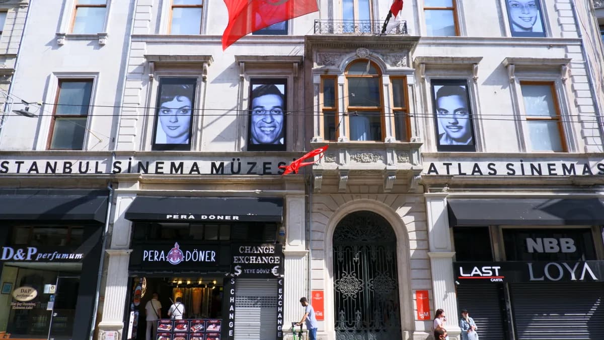 İstanbul Sinema Müzesi (Tarihi Atlas Pasajı)