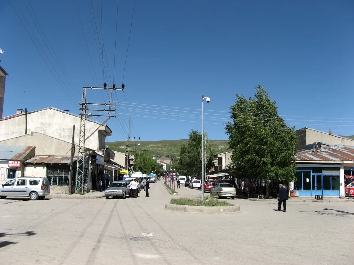 Demirci Tarihi Halı Çarşısı ve Dokuma Deneyimleme Merkezi
