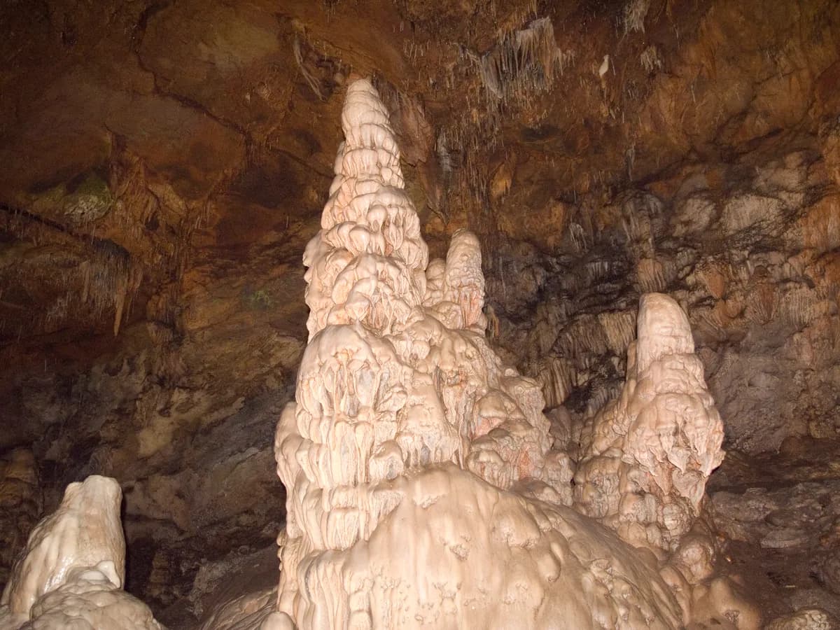 Dim Mağarası & Yeraltı Gölü (360m)