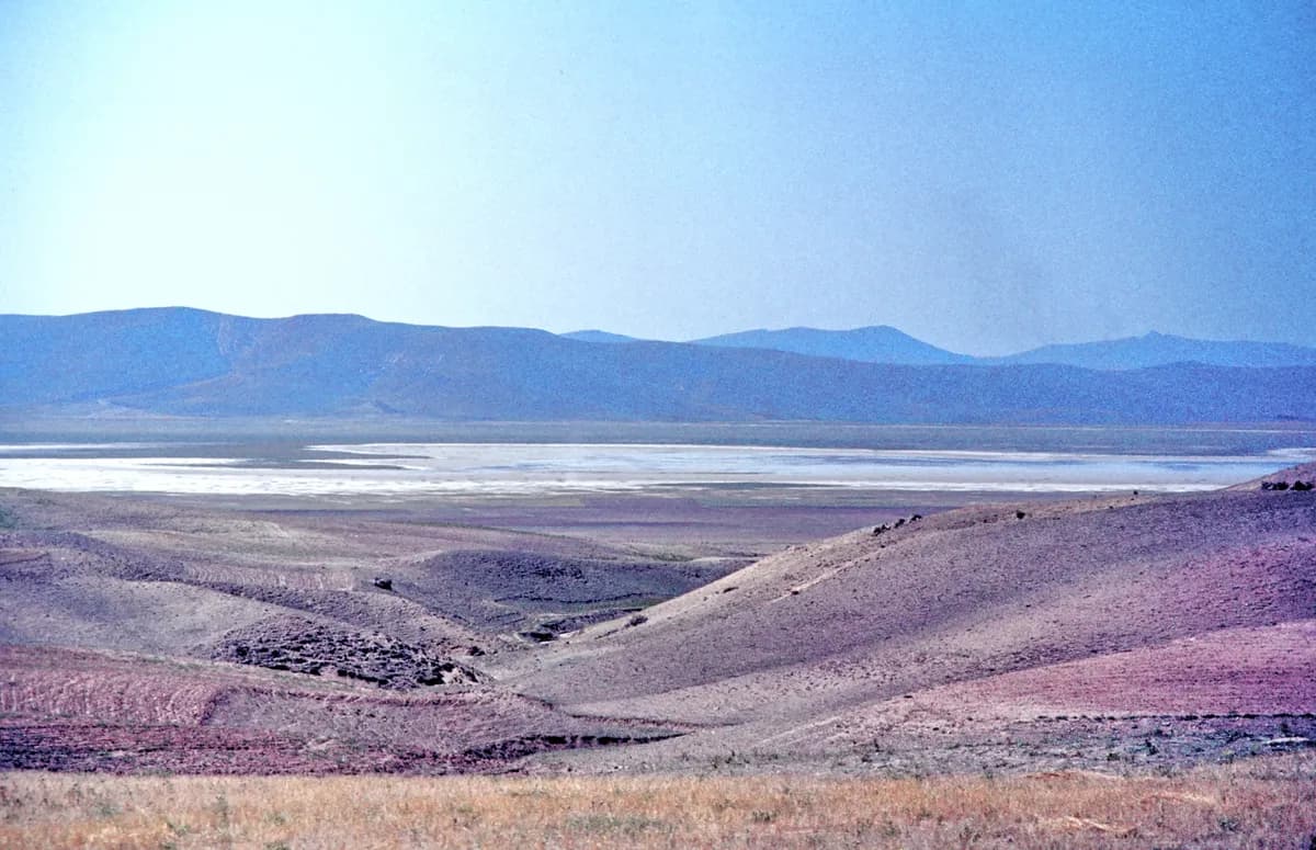 Düden Gölü (Kulu Kuş Cenneti ve Flamingo Kolonisi)