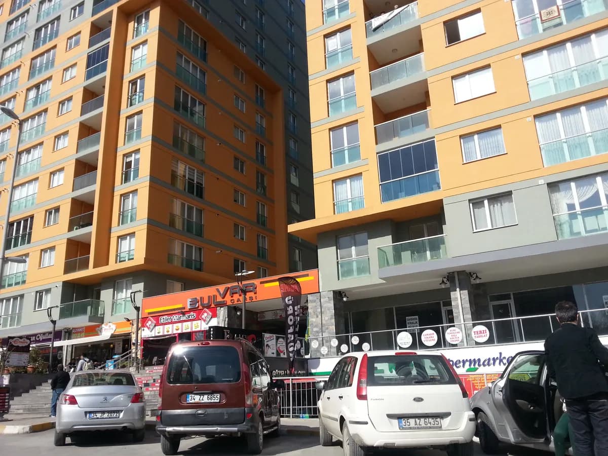 Edincik Tarihi Evleri & Çarşı Meydanı (Geleneksel Ahşap Konaklar)