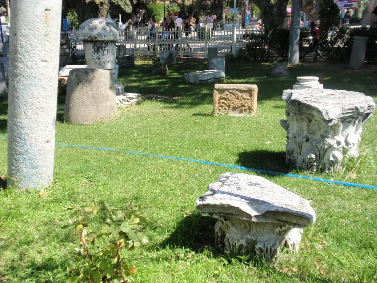 Edremit Kent Meydanı, Kurşunlu Camii & Atatürk Parkı (1310)