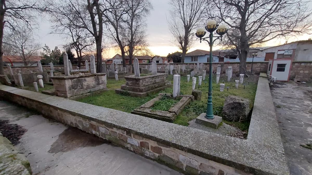 Gölpazarı Tarihi Mihal Gazi Camii