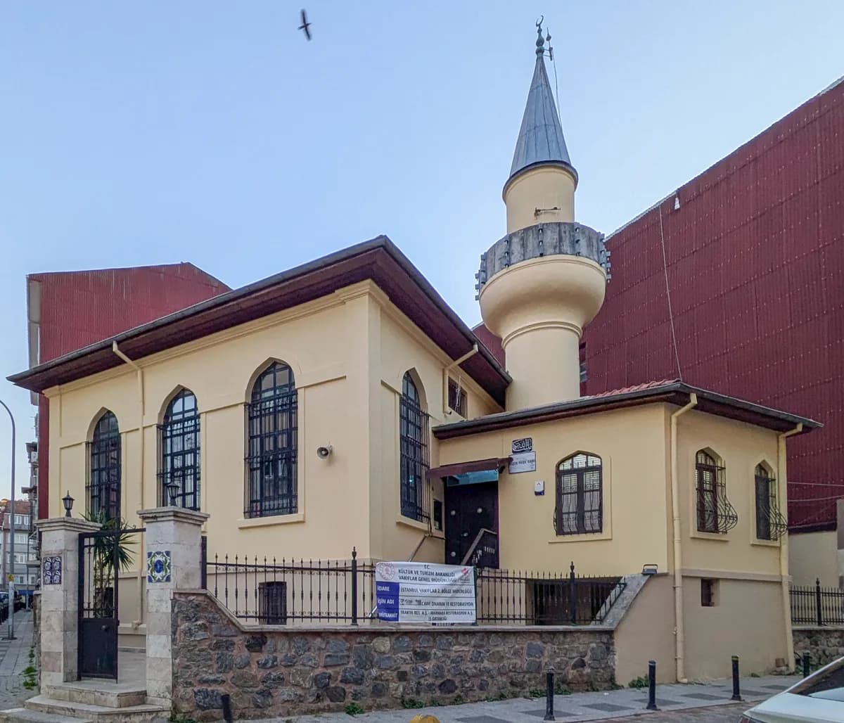 Hendek Rasim Paşa Camii ve Külliyesi