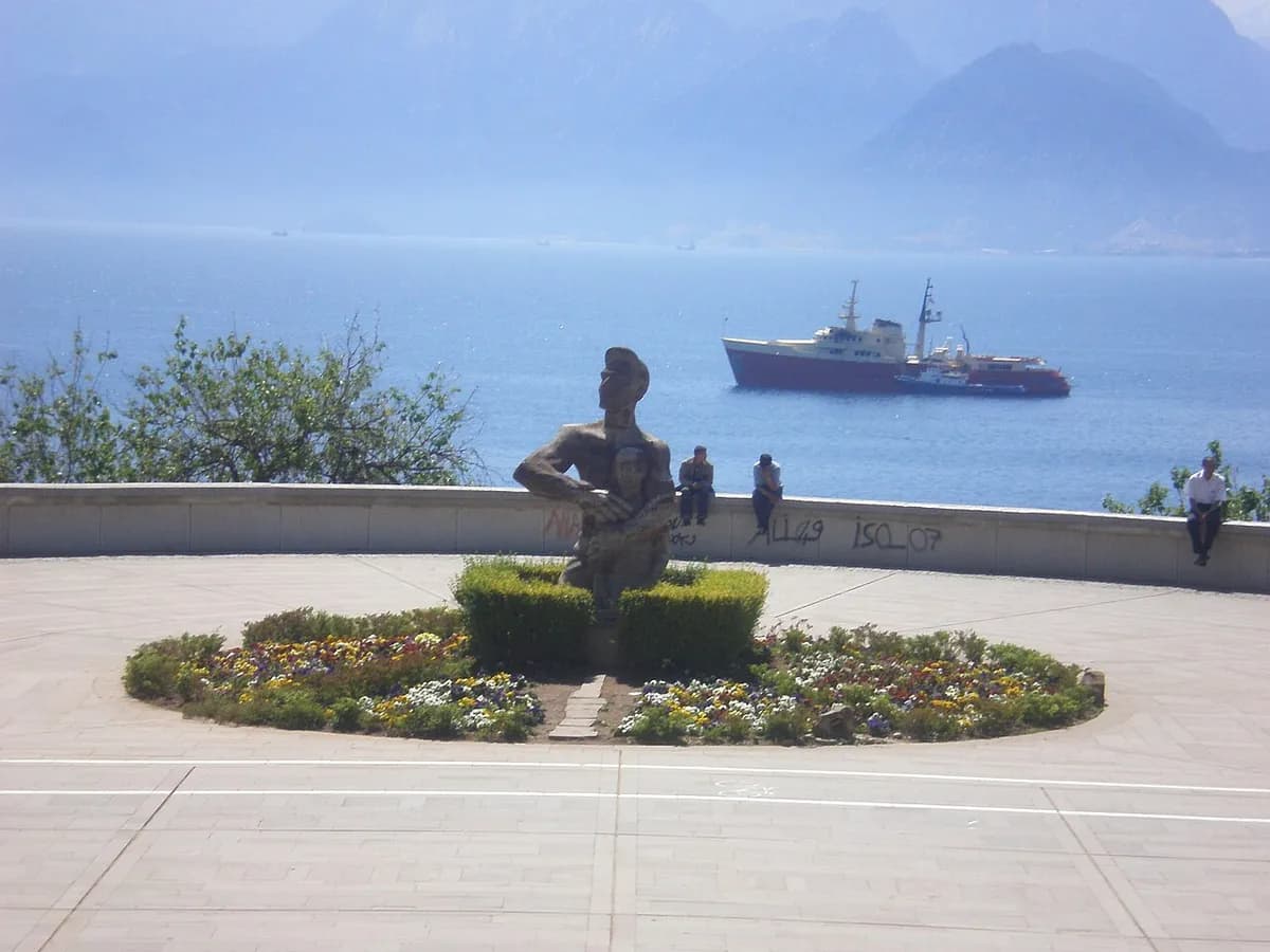 Karaalioğlu Parkı & Mirador Balkonları