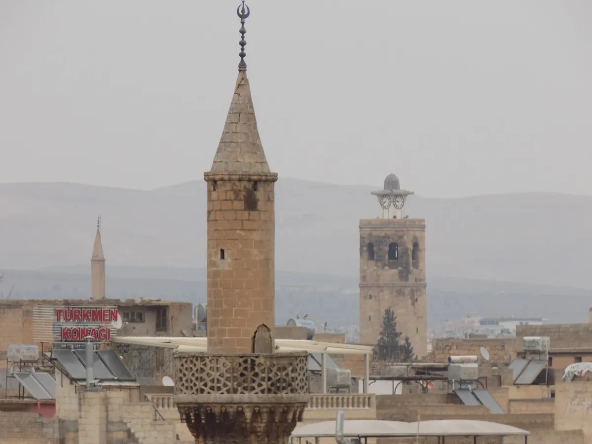 Karaköprü Hükümet Meydanı ve Saat Kulesi