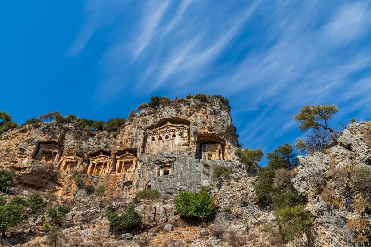 Kaunos Kaya Mezarları ve Dalyan Boğazı Seyir Noktası