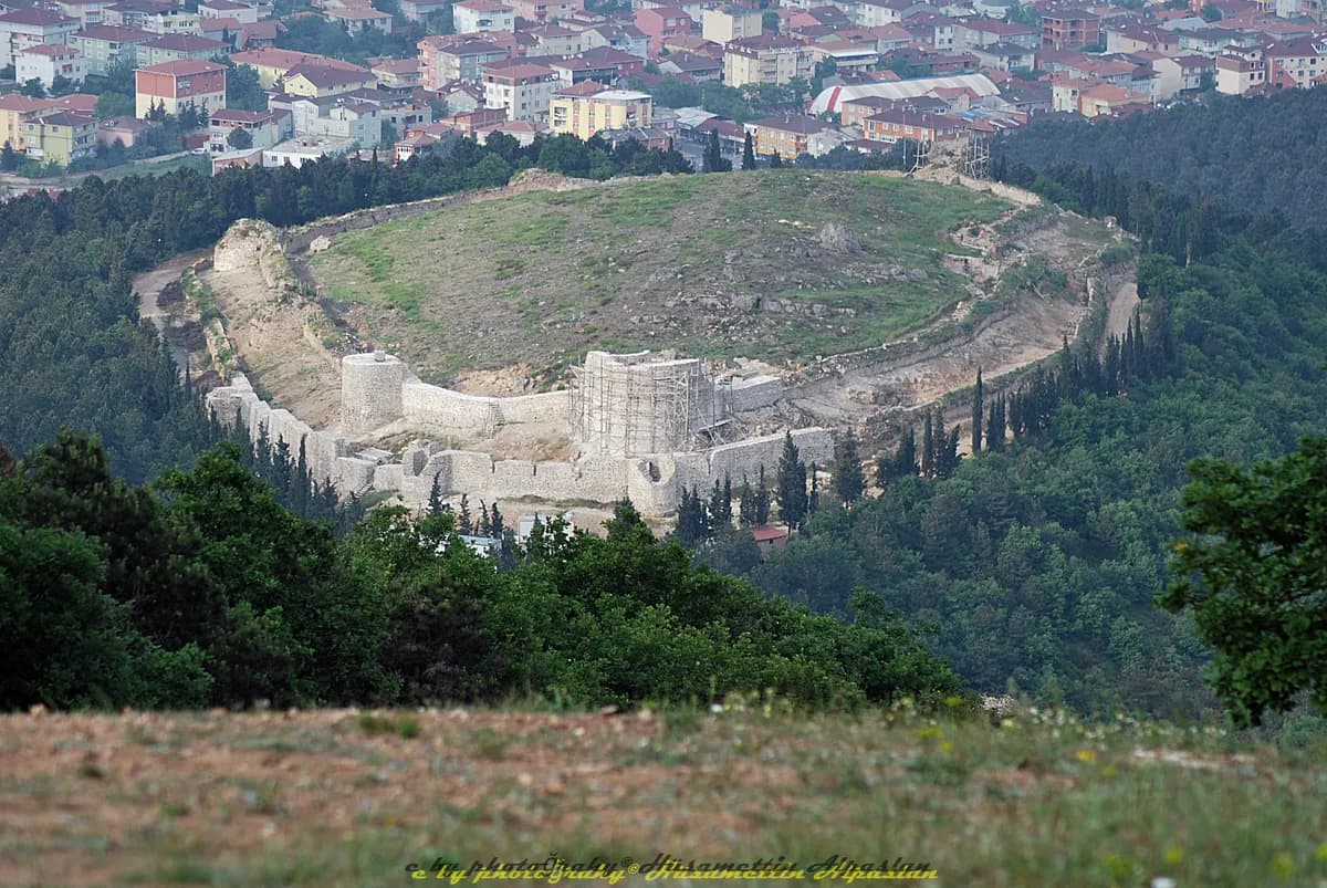 Keçi Kalesi Kalıntıları (Bitinya & Roma Dönemi Savunma Burcu)