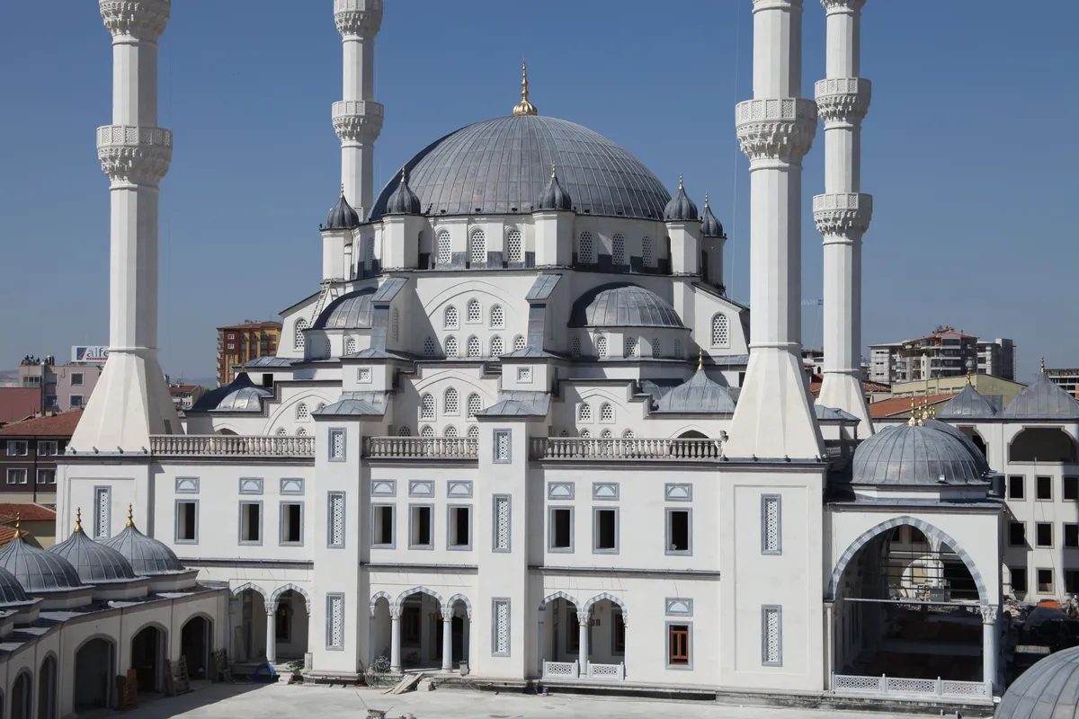 Kırıkkale Nur Camii ve Külliyesi