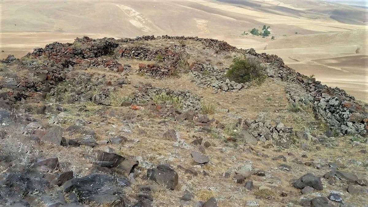 Konalga (Hacıbegüm) Tarihi Pınarı ve Mesire Alanı