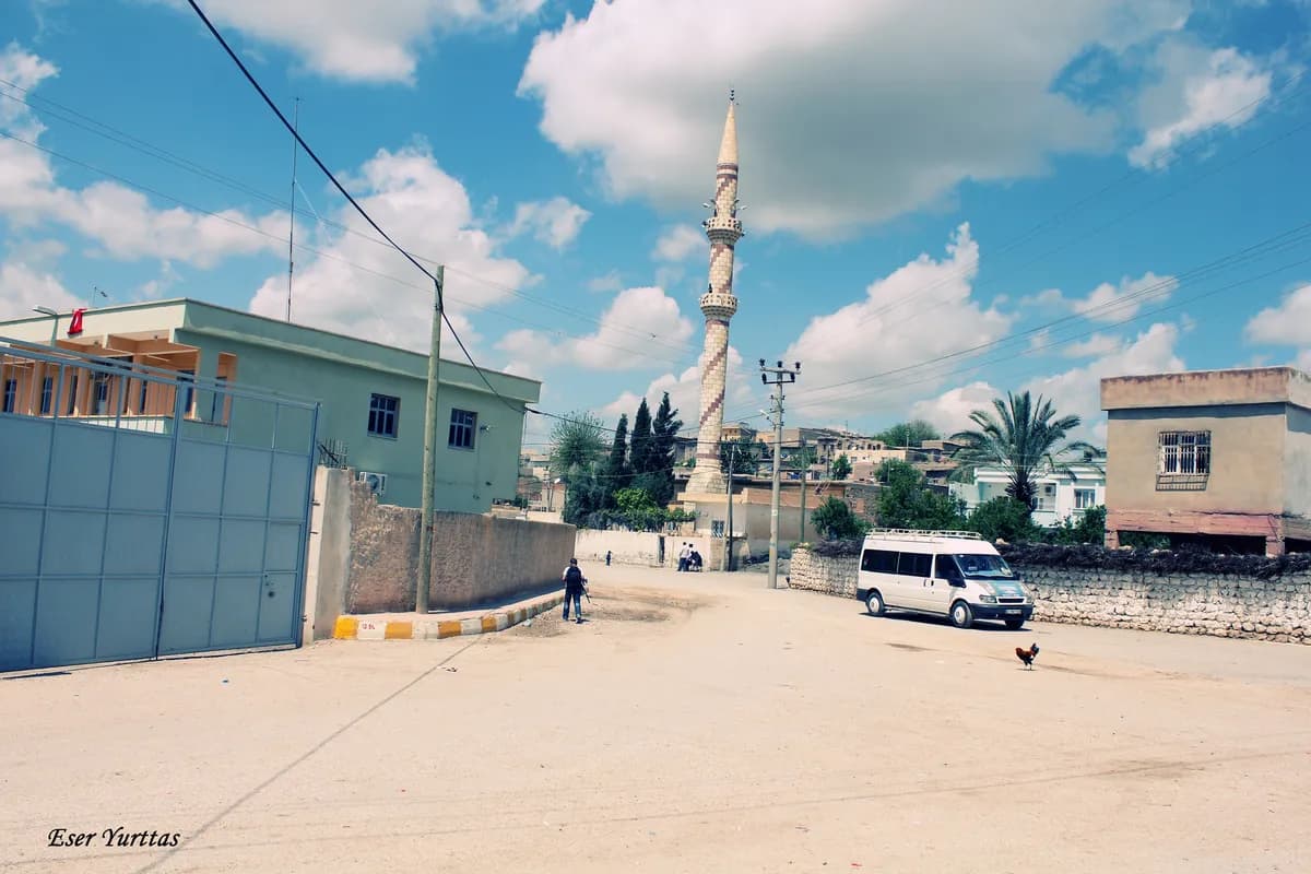 Küre Köyü Tarihi Camii ve Köy Meydanı