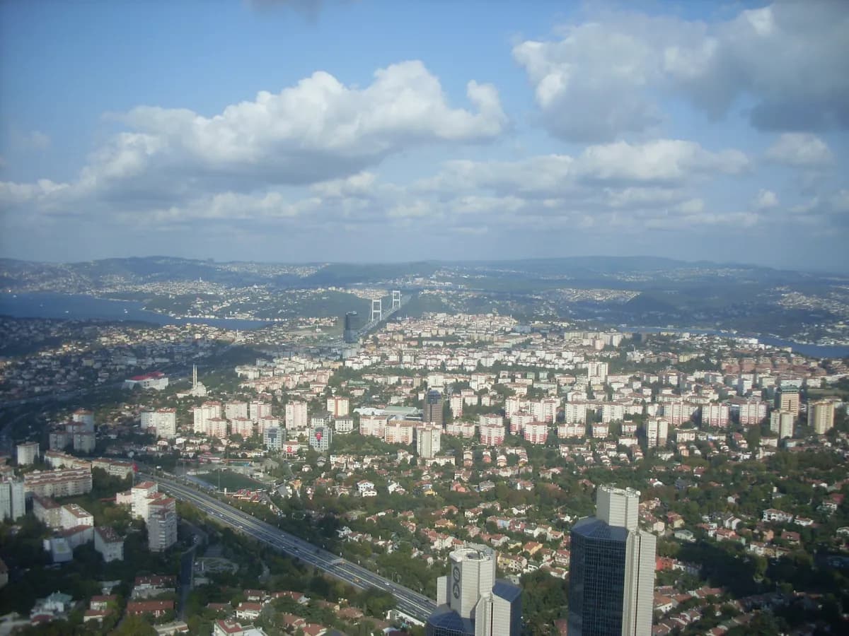 Mihrabat Korusu ve Boğaz Seyir Terası