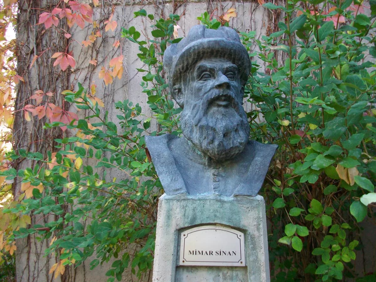 Mimar Sinan Parkı ve Açık Hava Amfi Tiyatrosu