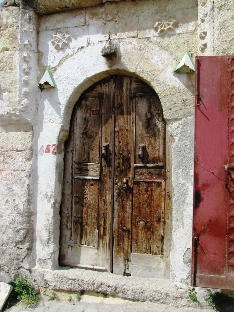 Mustafapaşa (Sinasos) Tarihi Rum Evleri ve Aios Vasilios Kilisesi