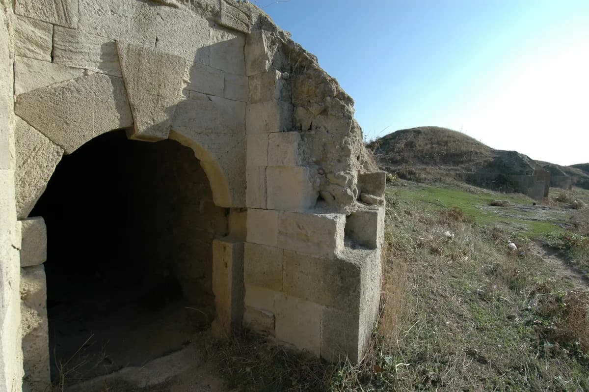 Namazgah Tabyası & Müzesi (Kilitbahir Boğaz Savunma Hattı - M.S. 1892)