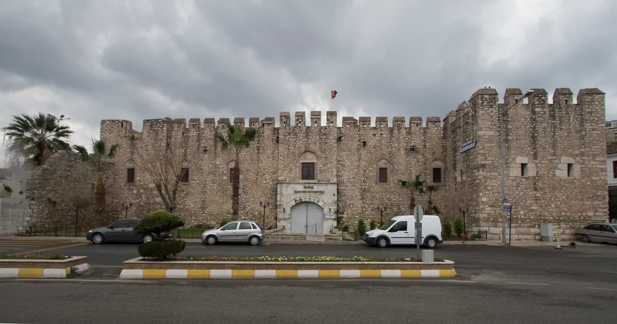 Öküz Mehmet Paşa Kervansarayı (M.S. 1618)