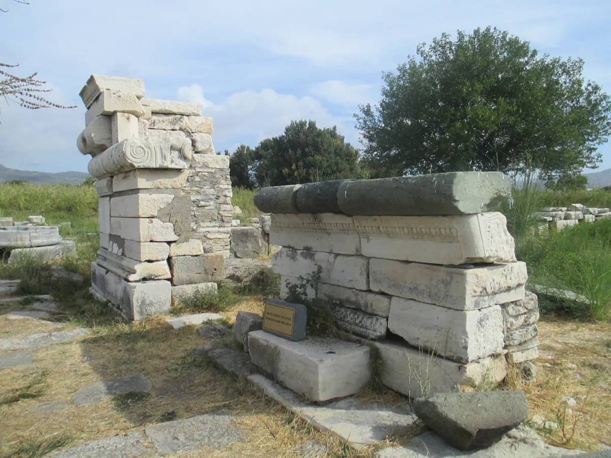 Sarıoğlan Arkeolojik Höyüğü ve Tarihi Yerleşimi