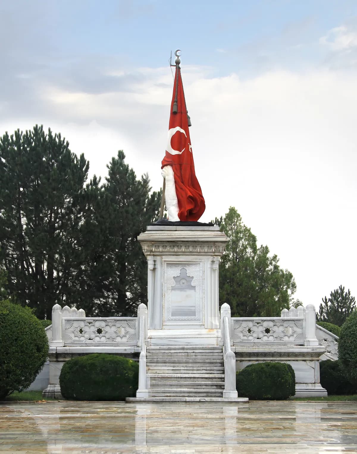 Şehit Sancaktar Mehmetçik Anıtı (Kırık Kağnı Anıtı)