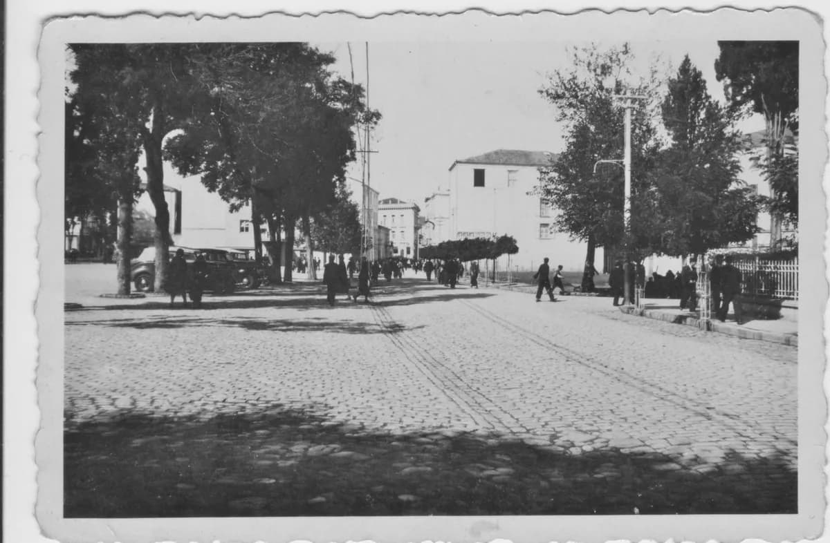 Selim Şehitler Parkı ve Cumhuriyet Meydanı