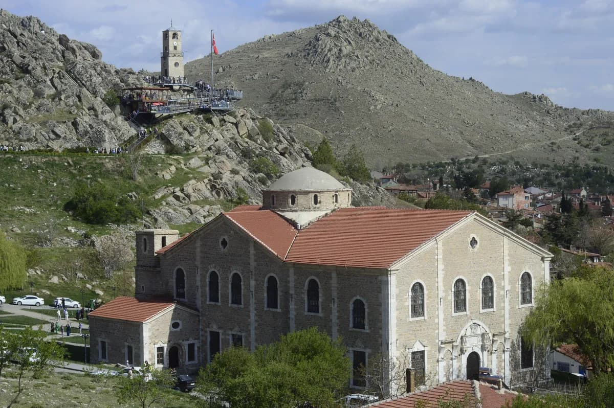 Sivrihisar Saat Kulesi ve Seyir Tepesi