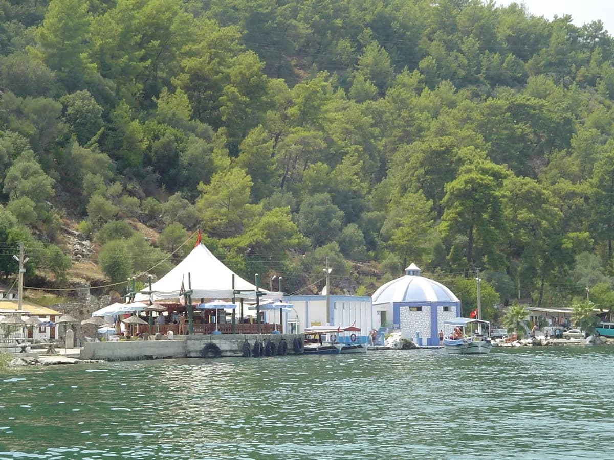 Sultaniye Kaplıcaları ve Çamur Banyosu (Ölemez Dağı Eteği)