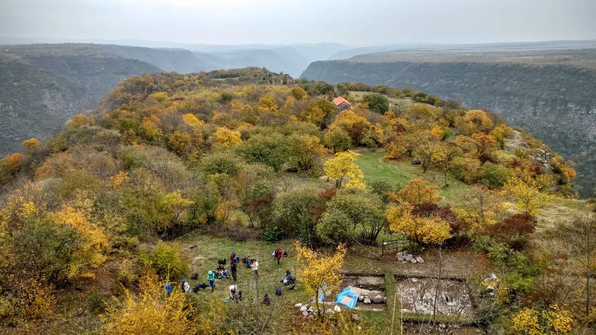 Suveren Köyü ve Doğal Kanyon Vadisi