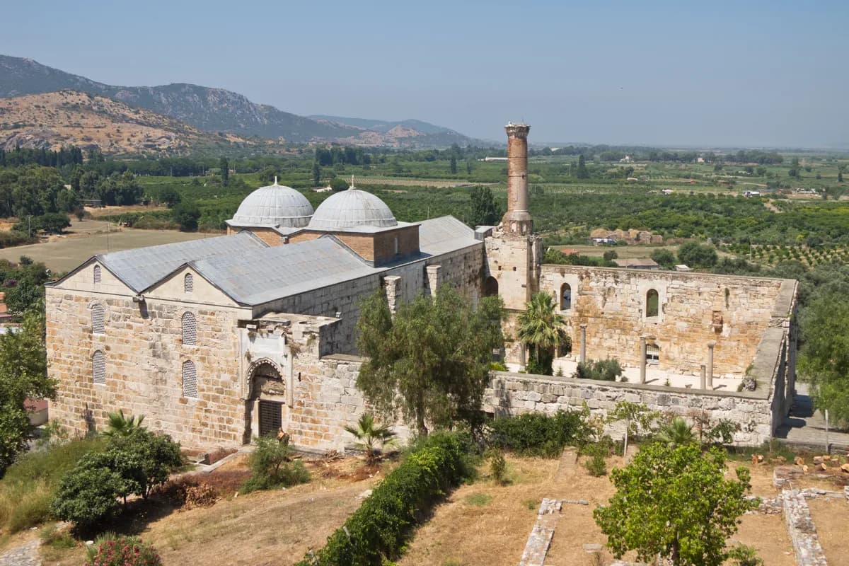 Tarihi Bektaş Bey Camii (Sarpkaya Köyü Taş Mabedi - 1818)