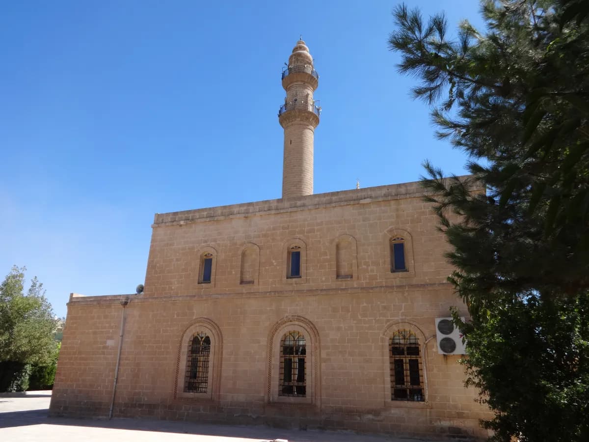 Tarihi Cevat Paşa Camii (Midyat Ulu Camii)