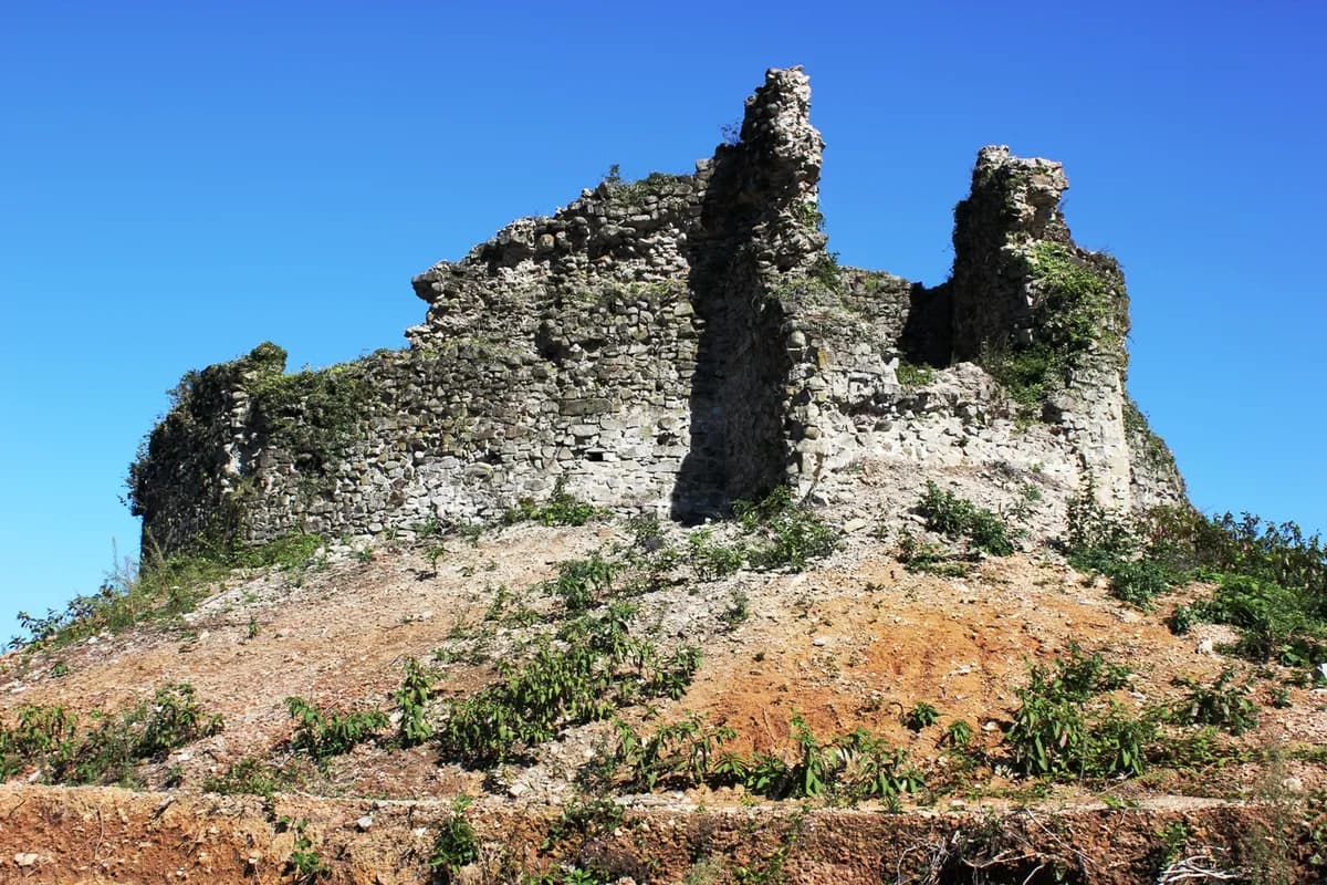 Tarihi Ciha Kalesi