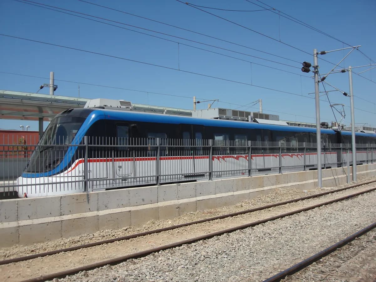 Tarihi Cumaovası Tren İstasyonu (1860 - İzmir-Aydın Demiryolu)