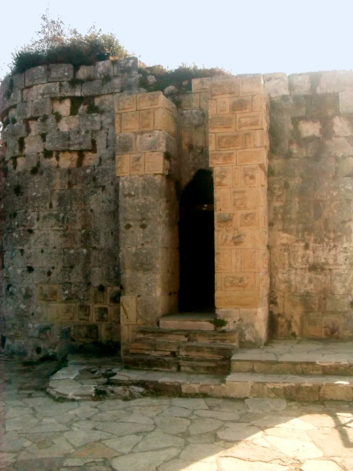 Tarihi Gözne Kalesi ve Gözne Yaylası (1.100 m Toros Cenneti)