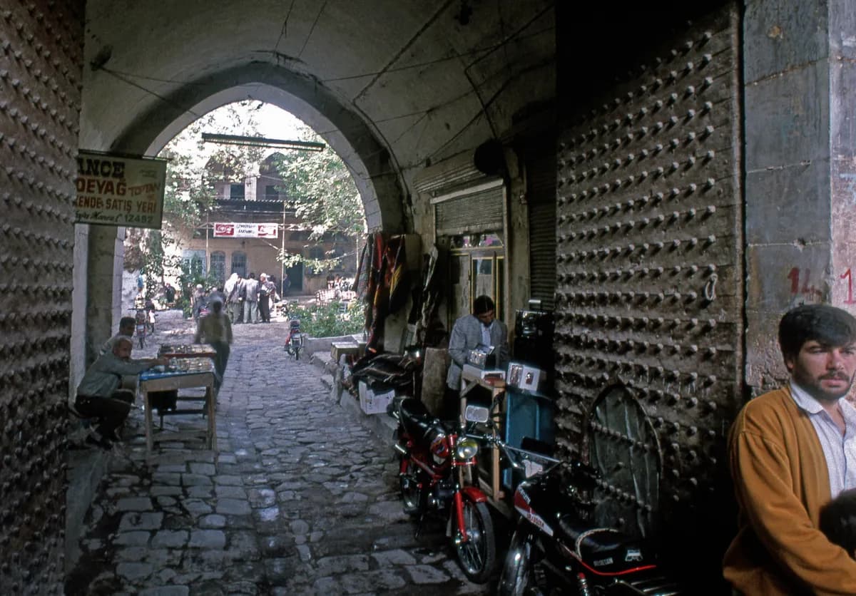Tarihi Gümrük Hanı (Yaşayan Müze)