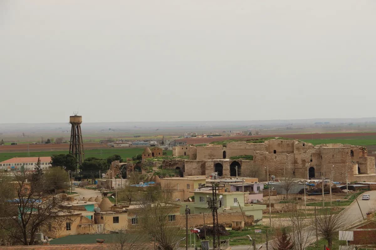 Tarihi Harran Kalesi
