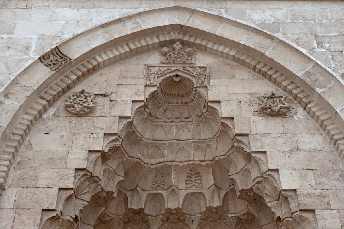 Tarihi Hatuniye (Sıtti Radviyye) Medresesi