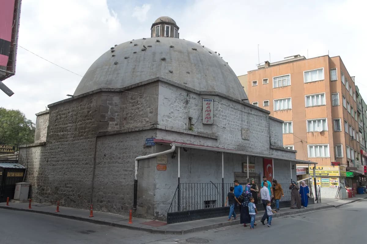 Tarihi Kadılar Camii (1577 - Kırklareli)
