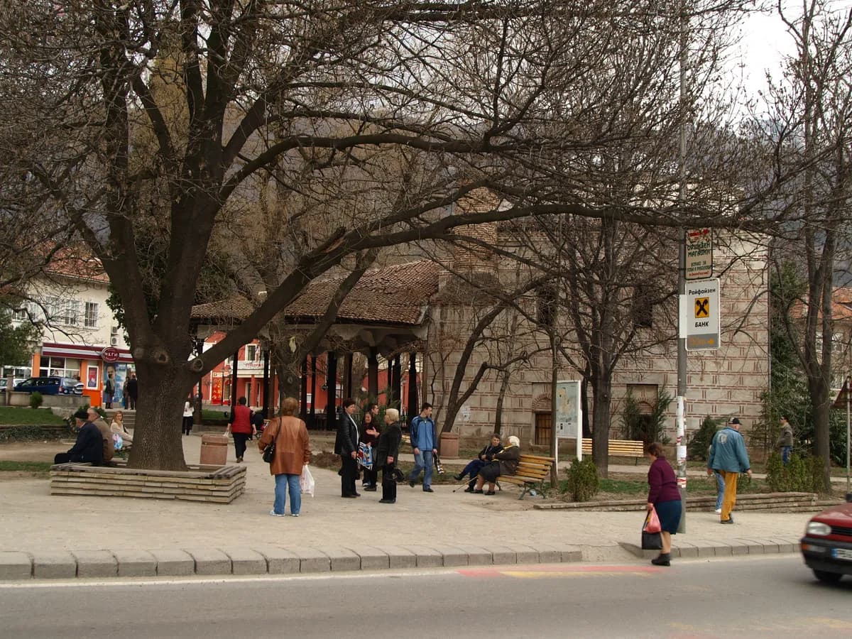 Tarihi Kurşunlu Camii