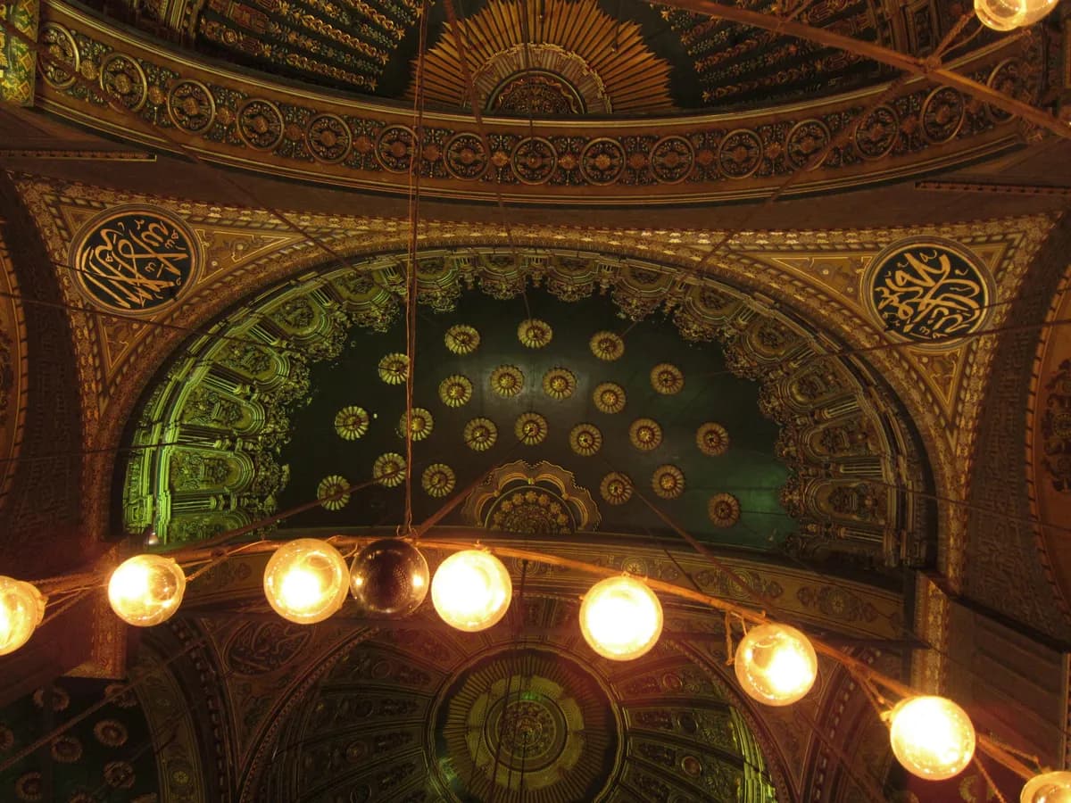 Tarihi Salah Camii & Çeşmesi