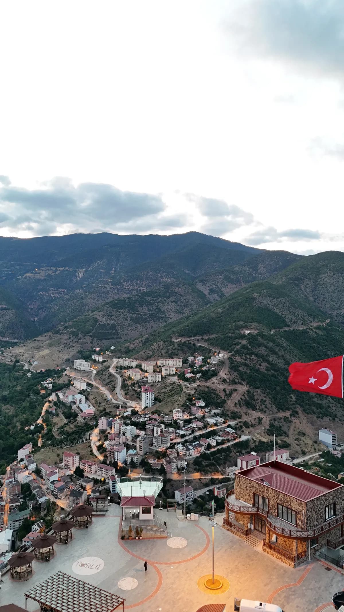 Tarihi Torul Kalesi (Ortaçağ Sarp Zirve Kalesi - Ardasa)