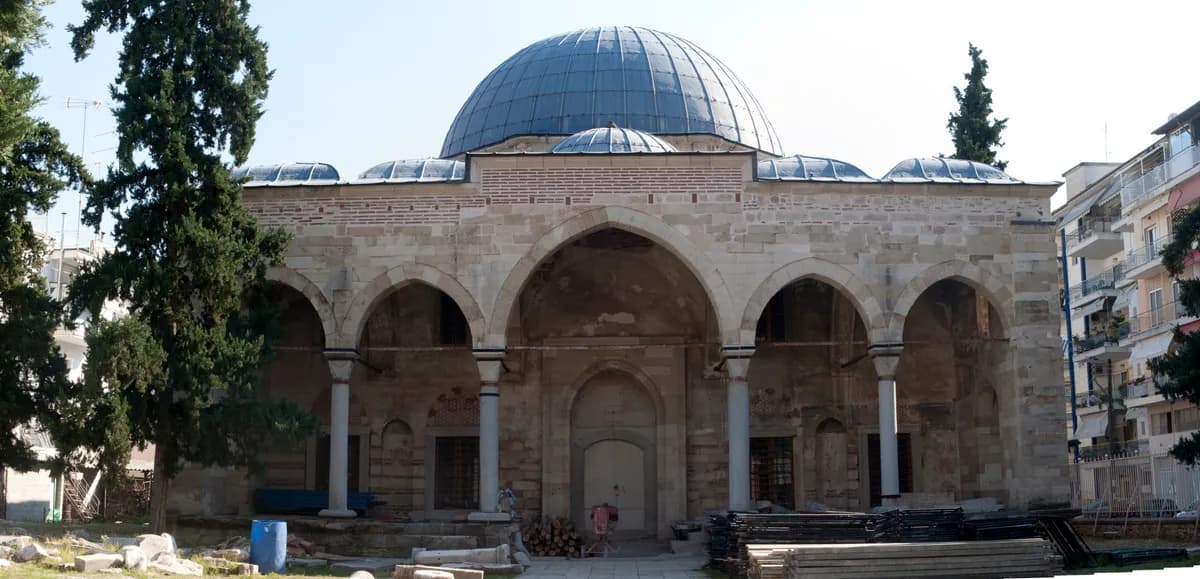 Tarihi Zincirli Camii (1687)