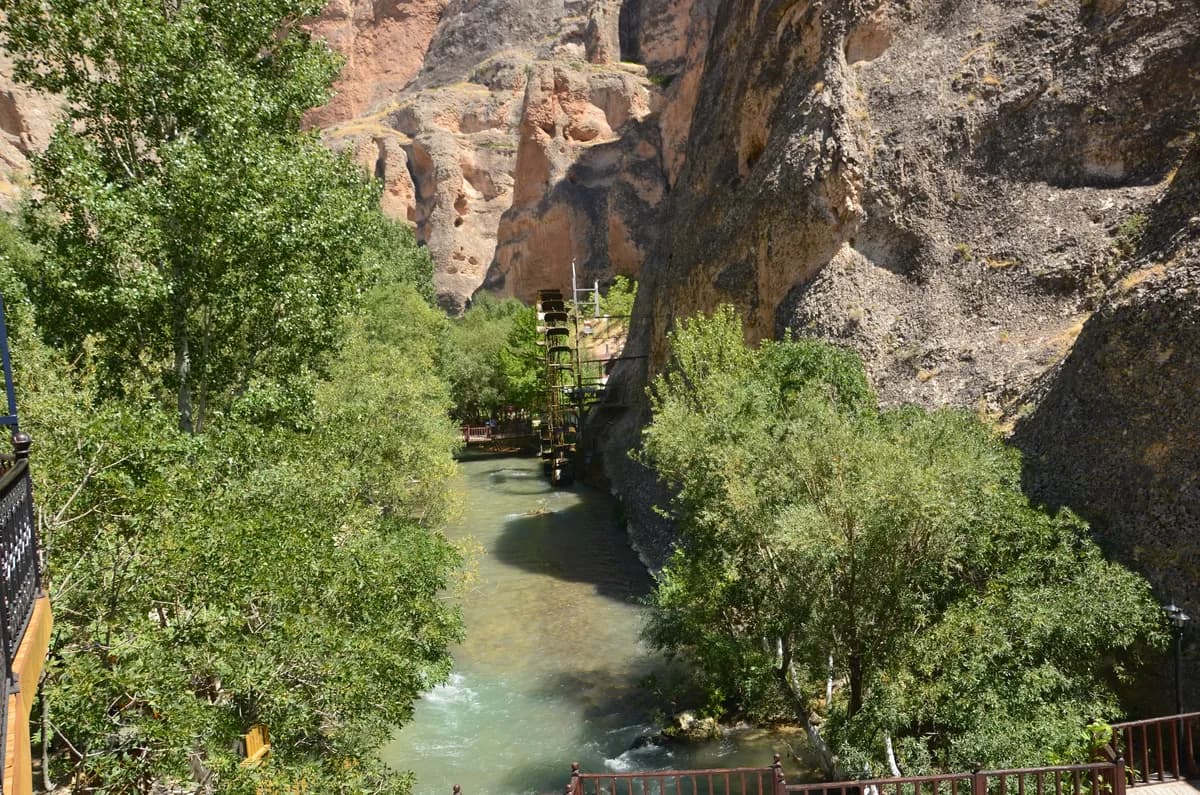 Tohma Kanyonu ve Ahşap Yürüyüş Yolu