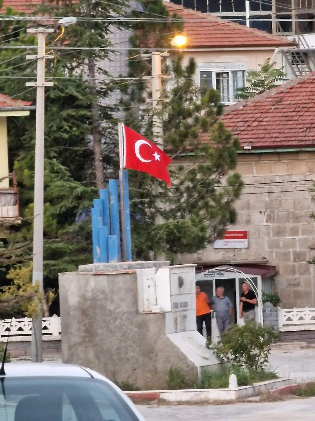 Yunak Şehitler Parkı ve Anıtı
